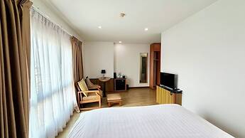 Cozy Don Mueang Hotel