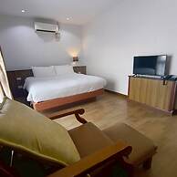 Cozy Don Mueang Hotel