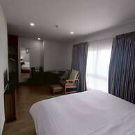 Cozy Don Mueang Hotel