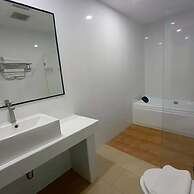 Cozy Don Mueang Hotel