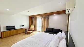 Cozy Don Mueang Hotel