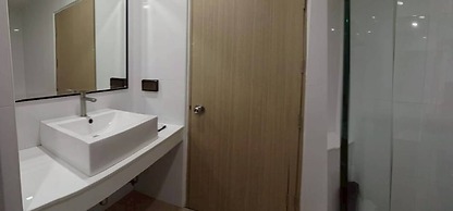 Cozy Don Mueang Hotel