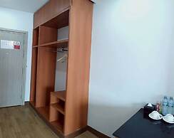 Cozy Don Mueang Hotel