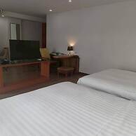Cozy Don Mueang Hotel