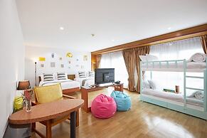 Cozy Don Mueang Hotel