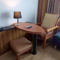 Cozy Don Mueang Hotel