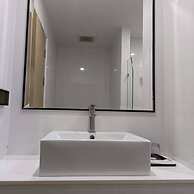 Cozy Don Mueang Hotel