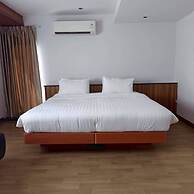 Cozy Don Mueang Hotel