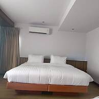 Cozy Don Mueang Hotel