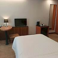Cozy Don Mueang Hotel
