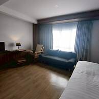 Cozy Don Mueang Hotel