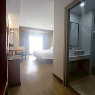 Cozy Don Mueang Hotel