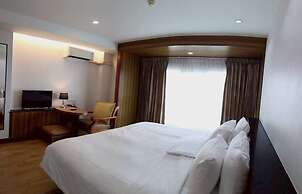 Cozy Don Mueang Hotel