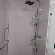 Cozy Don Mueang Hotel