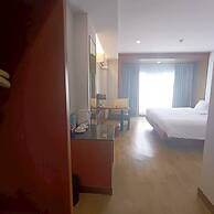 Cozy Don Mueang Hotel