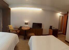 Cozy Don Mueang Hotel