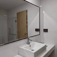 Cozy Don Mueang Hotel