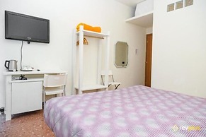 Lia Rooms 3