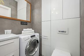 Centrum Parking by Renters Prestige