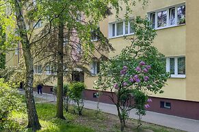 Bukowska Biurko & Smarttv by Renters