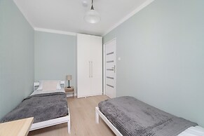 Bukowska Biurko & Smarttv by Renters