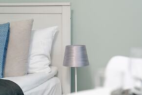 Bukowska Biurko & Smarttv by Renters