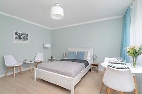 Bukowska Biurko & Smarttv by Renters