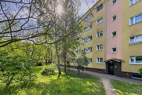 Bukowska Biurko & Smarttv by Renters