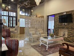 Luxsugero Penthouse Kaichidham