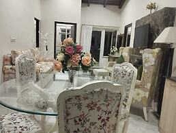 Luxsugero Penthouse Kaichidham