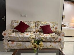 Luxsugero Penthouse Kaichidham