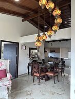 Luxsugero Penthouse Kaichidham