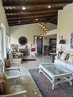 Luxsugero Penthouse Kaichidham