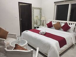 Luxsugero Penthouse Kaichidham