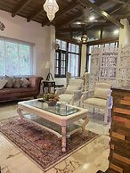 Luxsugero Penthouse Kaichidham