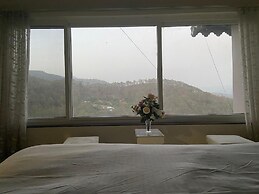 Luxsugero Penthouse Kaichidham