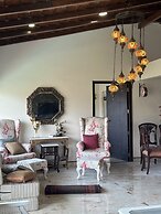 Luxsugero Penthouse Kaichidham