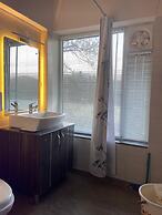 Luxsugero Penthouse Kaichidham