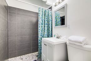 Cozy South Beach 1BR Apt Near Beach and Ocean Drive