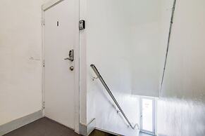 Cozy South Beach 1BR Apt Near Beach and Ocean Drive