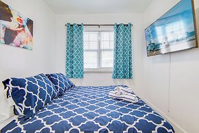 Cozy South Beach 1BR Apt Near Beach and Ocean Drive