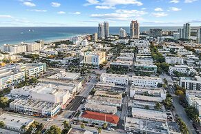 Cozy South Beach 1BR Apt Near Beach and Ocean Drive