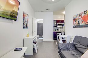 Cozy South Beach 1BR Apt Near Beach and Ocean Drive