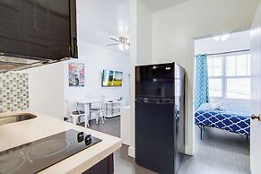 Comfy 1 B/R, Near Ocean Dr and Beach - South Beach