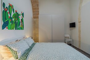 Historic Building Modern Touches - Ortigia