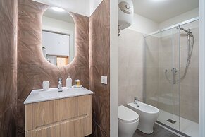 Historic Building Modern Touches - Ortigia