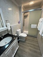 Great Cistern Beach Village