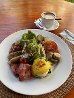 Abian Klumpu Villa & Spa Sanur Bali