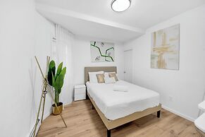 Luxury 3 BR Near NYC with Easy Parking