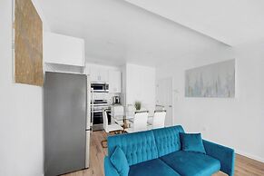 Luxury 3 BR Near NYC with Easy Parking